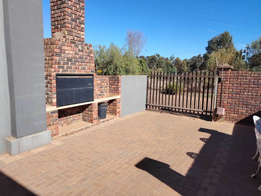 To Let 1 Bedroom Property for Rent in Klipheuwel Western Cape